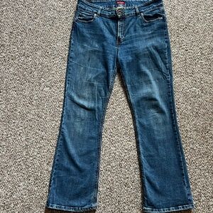 Levi Strauss Denim Jeans-Slender Boot Cut. Size 33 Waist, 30 length